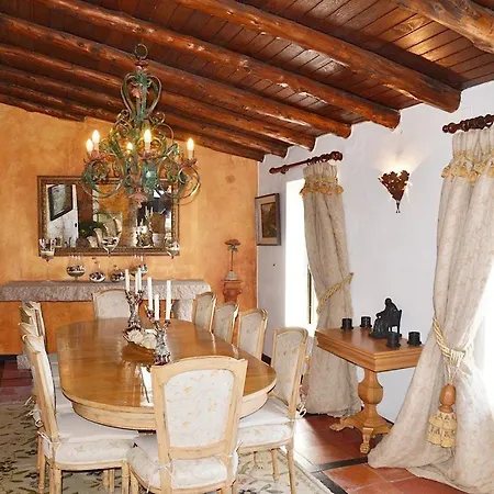 Villa Alcabi - Spacious 5 Bedroom Villa Perfect For Larger Groups - Private Swimming Pool Gym And P Вилла